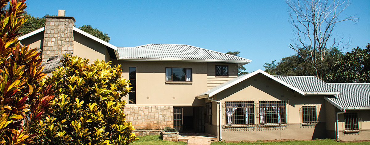 Bishops Roost is an assisted living home for the elderly, in Mtuznini, Kwa-Zulu Natal. Situated on a beautiful landscape with a large garden and boasting a sea view – we have created a private and peaceful environment which allows our residents the fresh air needed.
Bishops Roost offers high levels of assisted care, through our professionally trained and experienced staff and their genuine love and care for our residents. We provide superior accommodation that is continuously maintained – to make our residents feel more than at home.
We ensure that all meals are deliciously homemade, providing for special needs where required. Bishops Roost is an assisted living home for the elderly, in Mtuznini, Kwa-Zulu Natal