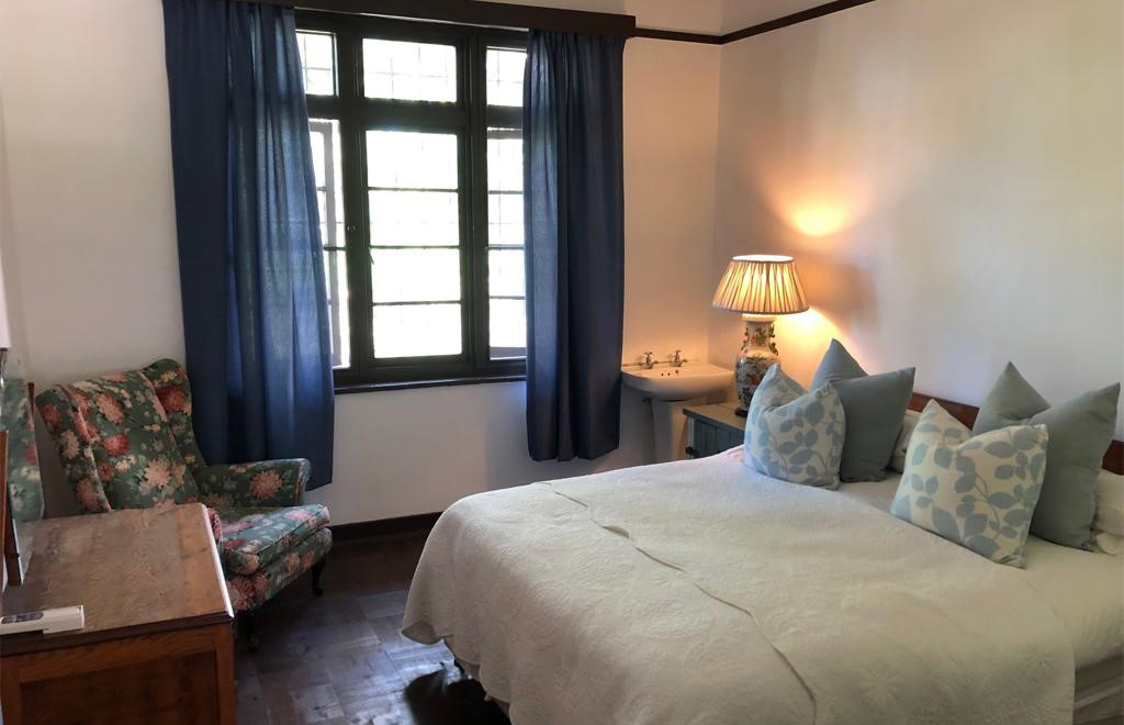 Bishops Roost Assisted Living Address: Bishops Roost, 10 Williams Street, Mtunzini, Kwa-Zulu Natal, South Africa, 3867
The Spar, Chemist, Bowls and Tennis Club, Dentist, Doctors and Vet are all within 1km from Bishops Roost. Bishops Roost is within the IPSS medical group area. One of our homely rooms at Bishops Roost